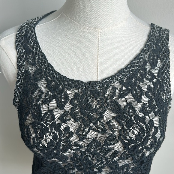 Women's Grunge‎ Lace Romantic Whimsigoth Sleeveless  Embellished Fem Top XS - Picture 2 of 7